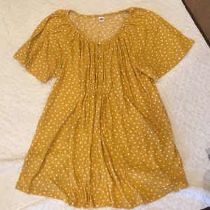 Old Navy Maternity Tunic Top Yellow Polka Dot L